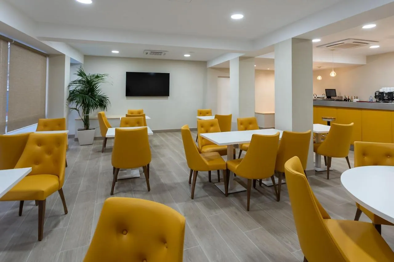 Hostel Hotel Saiola
